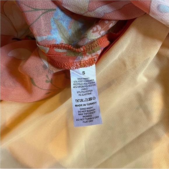 My Beachy Side Butterfly Begonia Cut Out Maxi Dress Romantic Gold Flame NWT - Picture 13 of 15